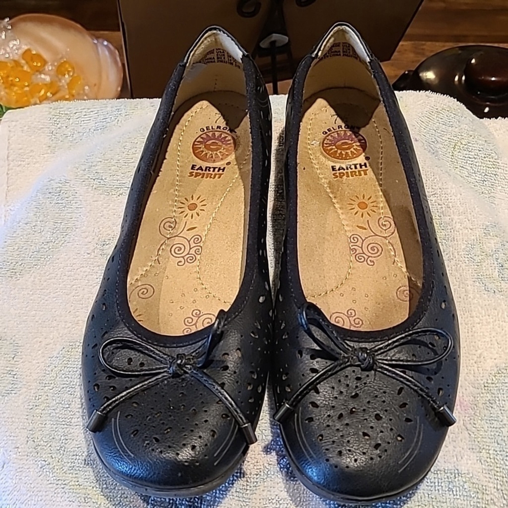 Earth Spirit gelron, CiCi flat. Black laser cut. size 7.5
